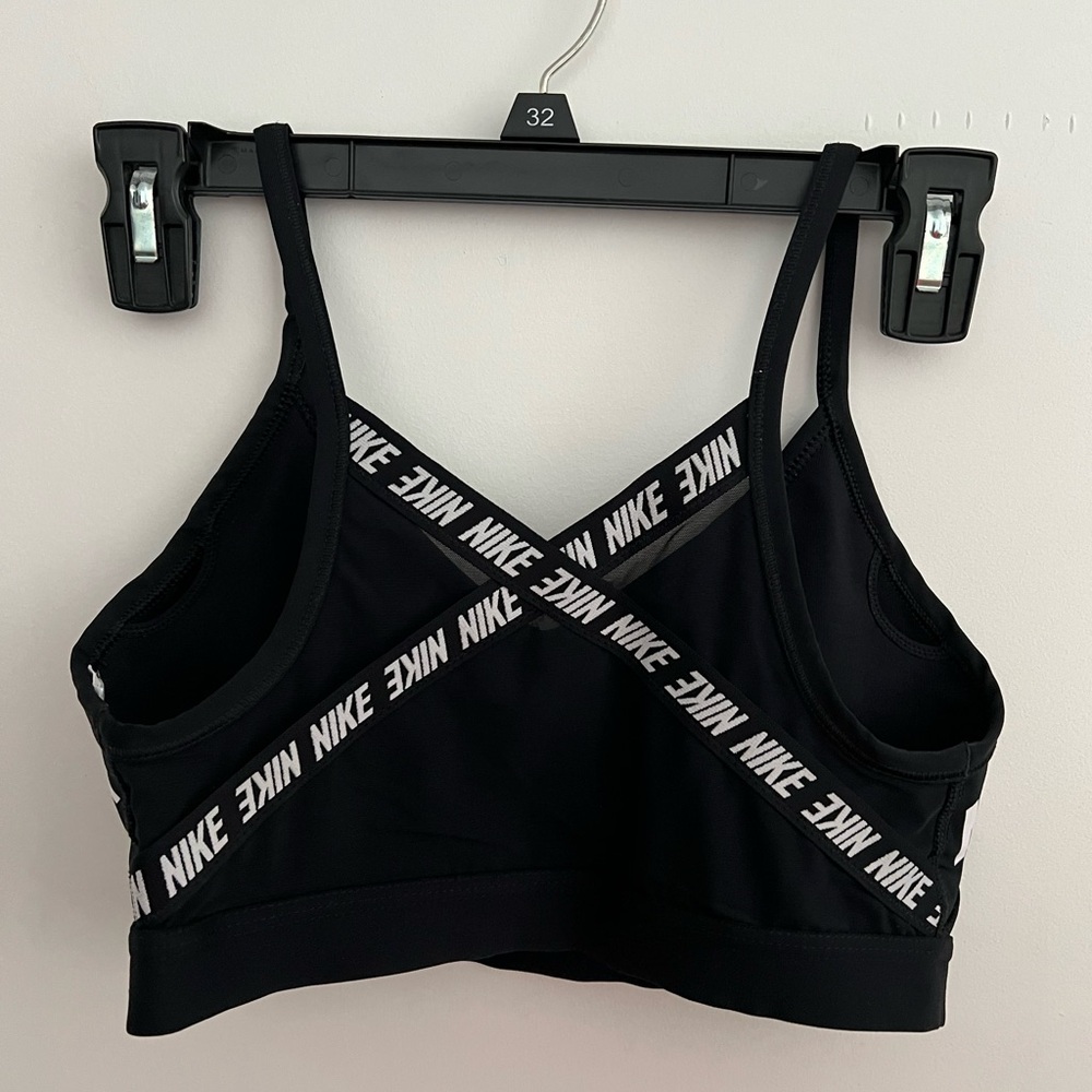 Nike Black Sports Bra with Adjustable Straps and Bold Branding - Picture 2 of 3
